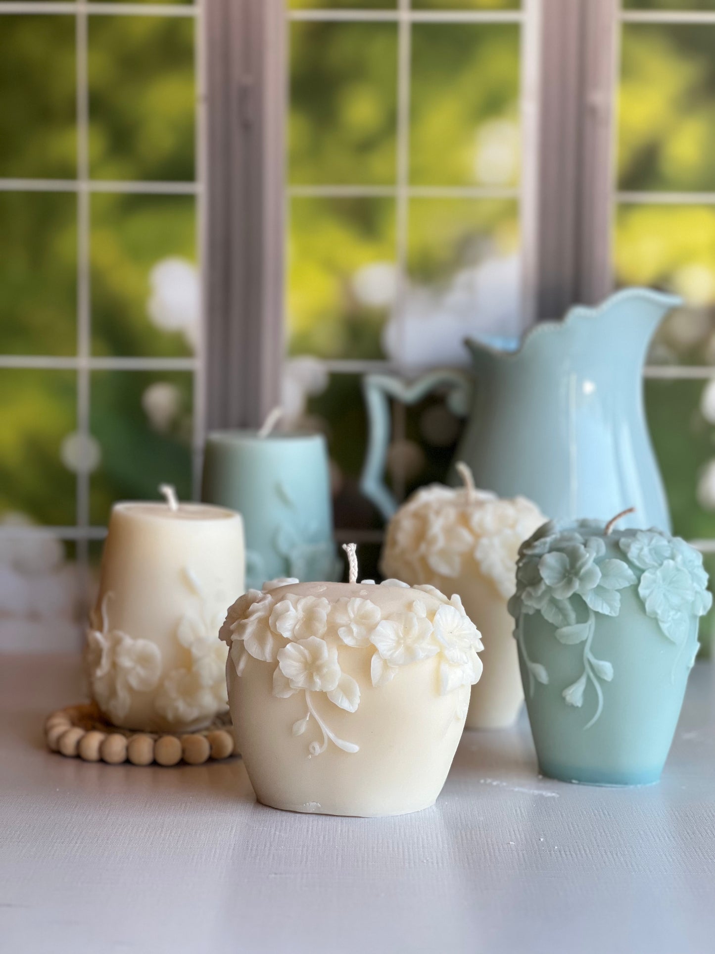 Nordic Floral Vase Candle