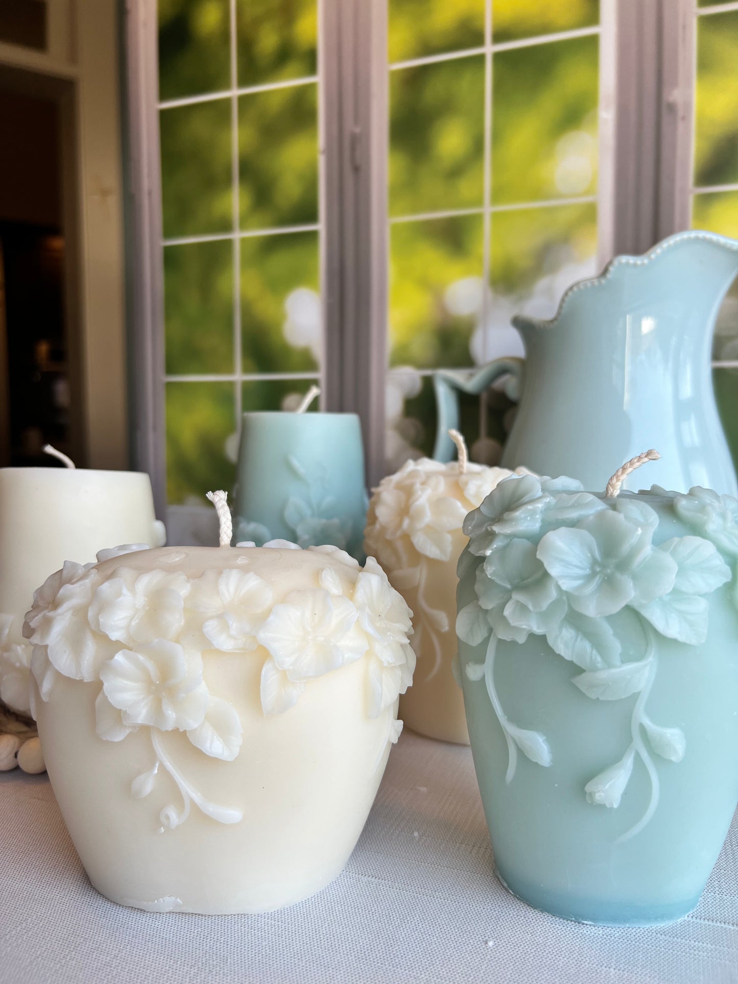Nordic Floral Vase Candle